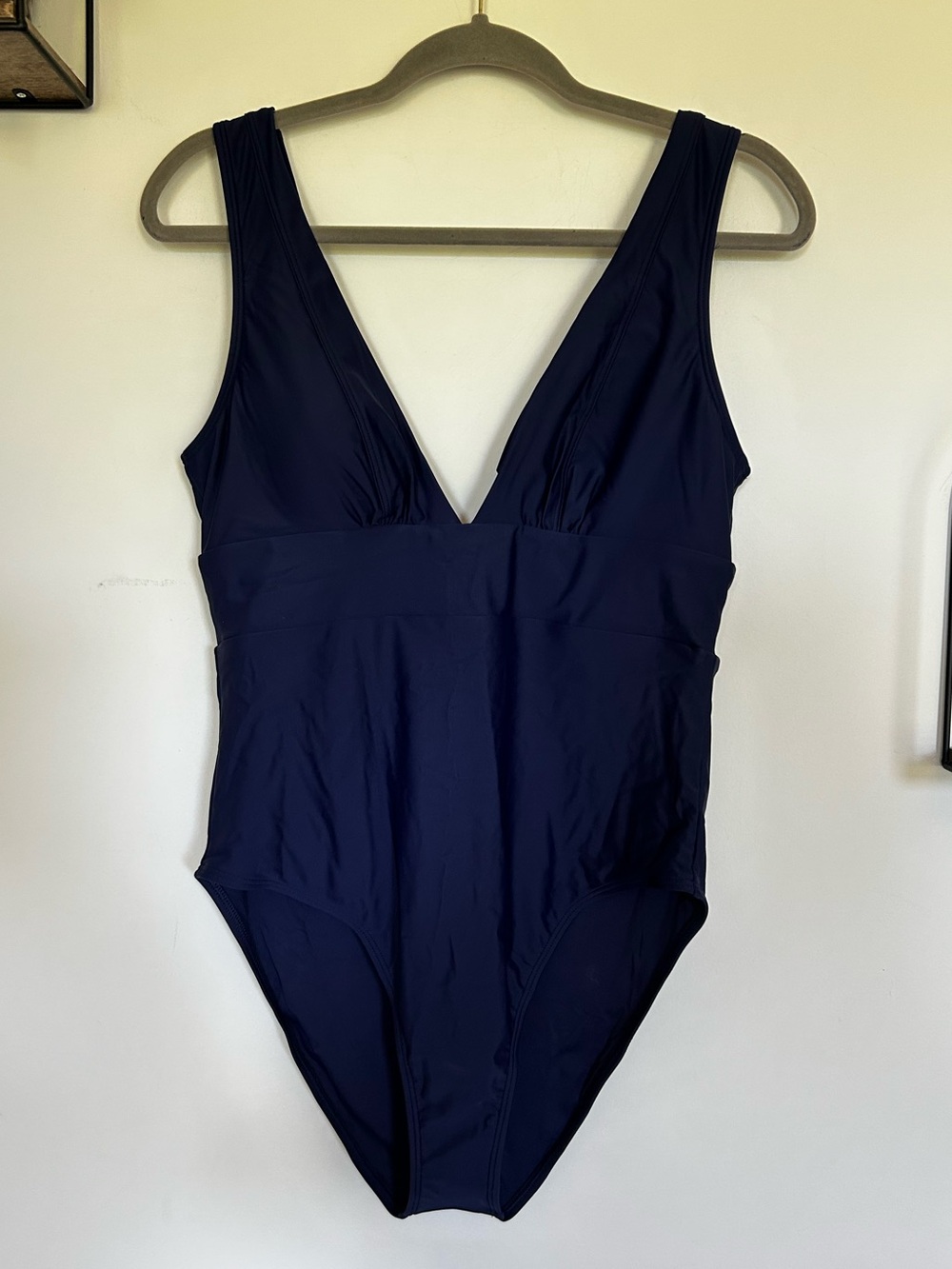 NWT Quince Deep Navy Italian Plunge One-Piece Swimsuit Size XL - Picture 2 of 5